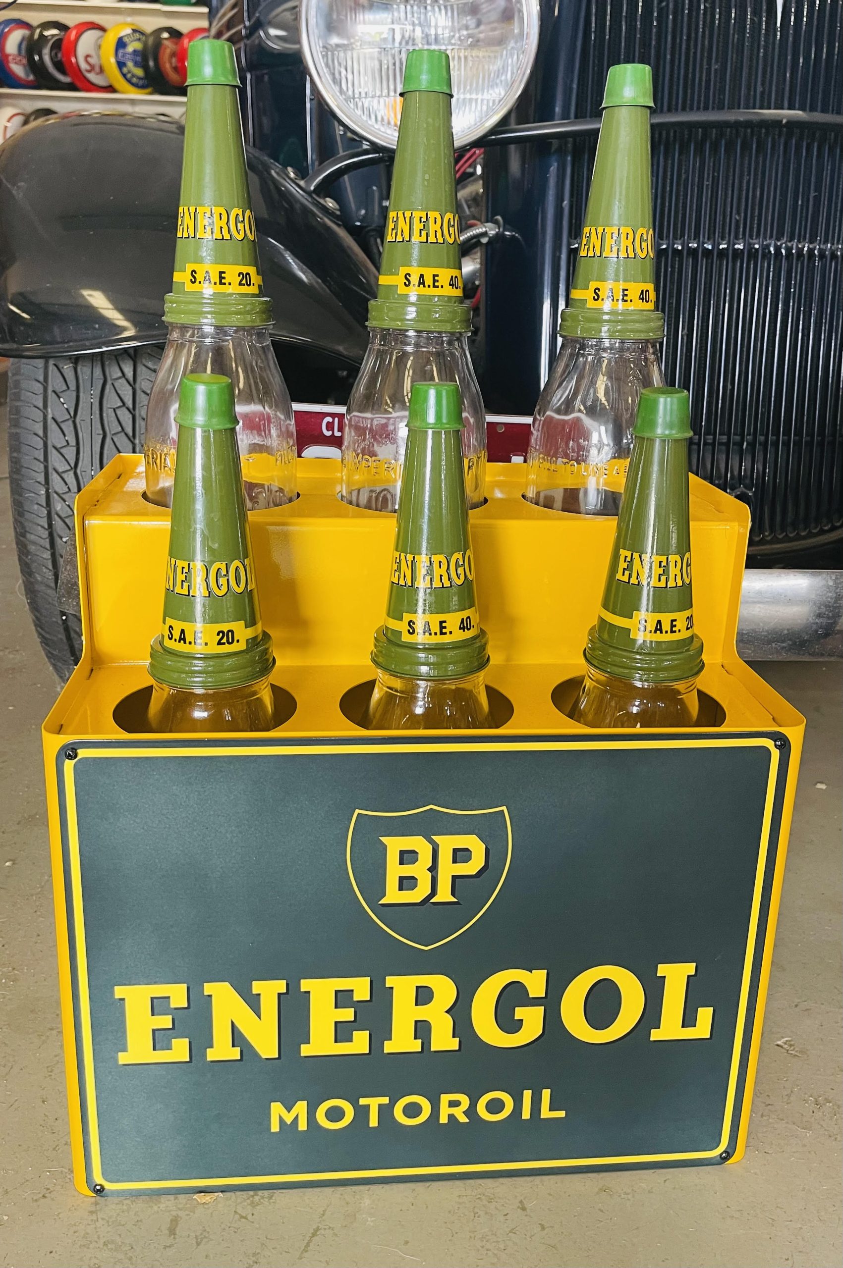 bp-energol-oil-bottle-stand-ob009