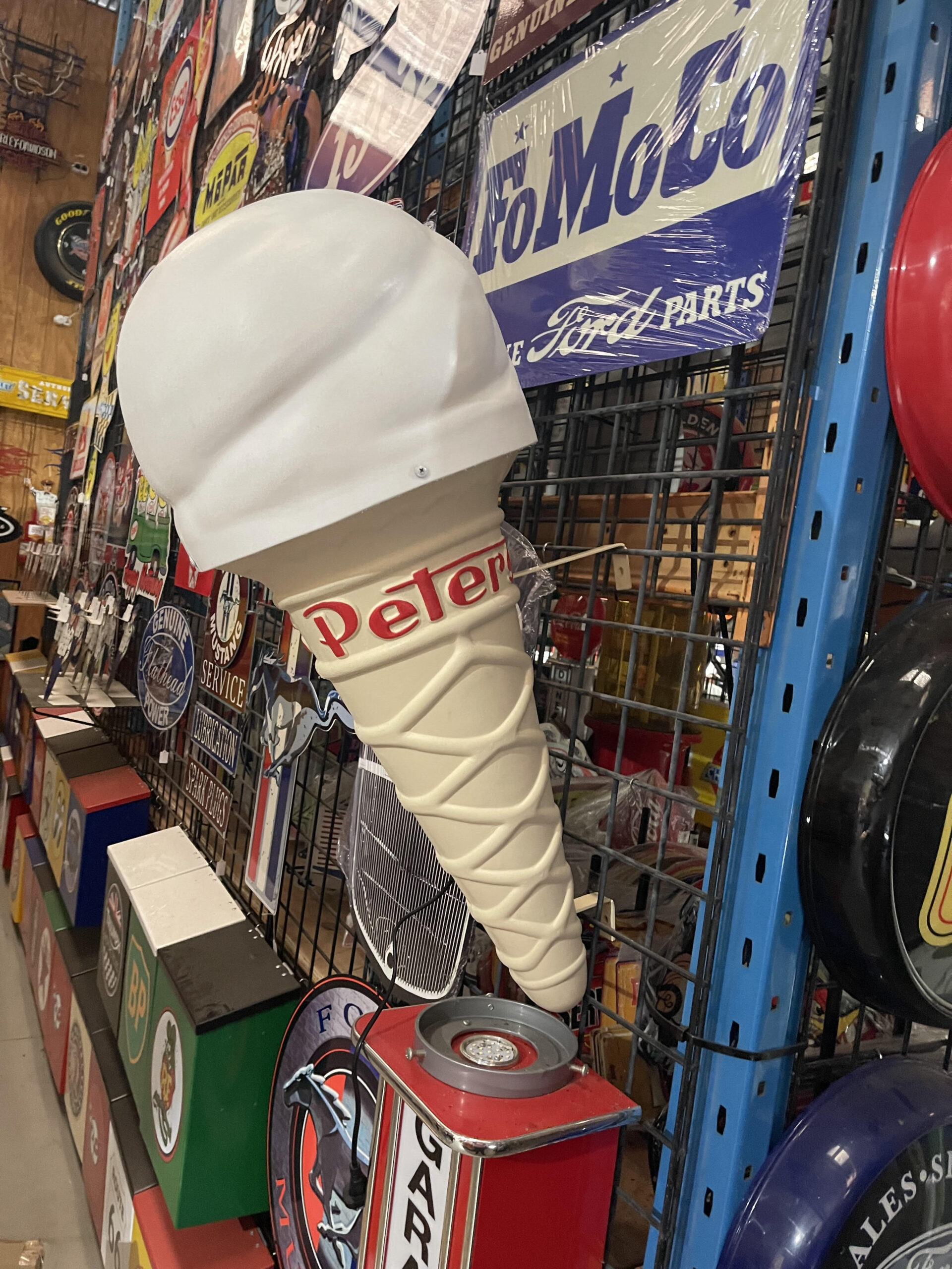 wall-mounted-signs-peters-ice-cream-ic002